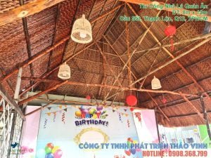 Đã thi công : Nhà lá dừa quán ăn.
DT: Ngang 08m x Dài 12m
Vị trí : Cầ